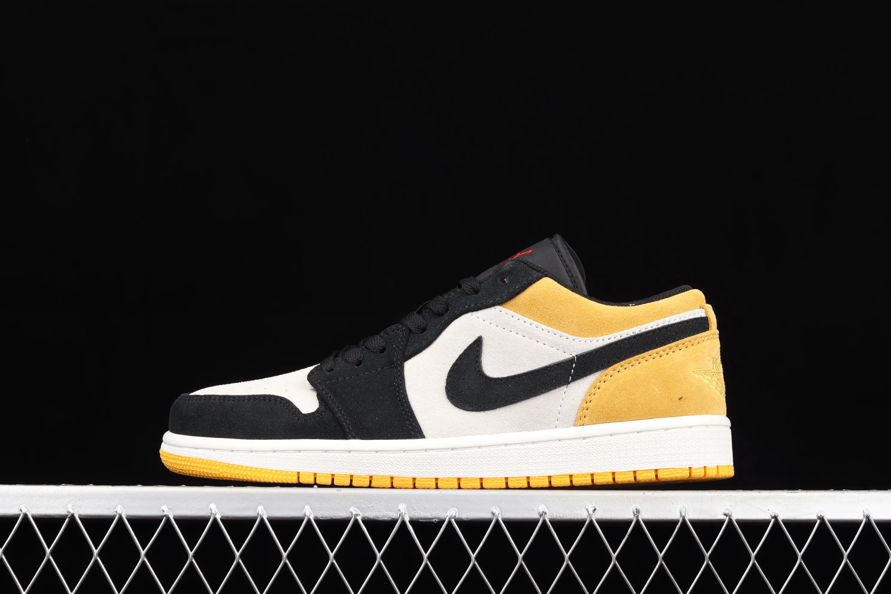 All categories Air Jordan Jordan series basketball shoes Air Jordan 1 Low X version Air Jordan 1 Low AJ1 Joe 1 low-top cultural and leisure sports sneakers 553558-127